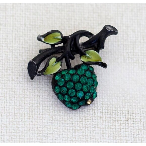 Vintage Green Apple Brooch by JJ - Y1 - Picture 1 of 3